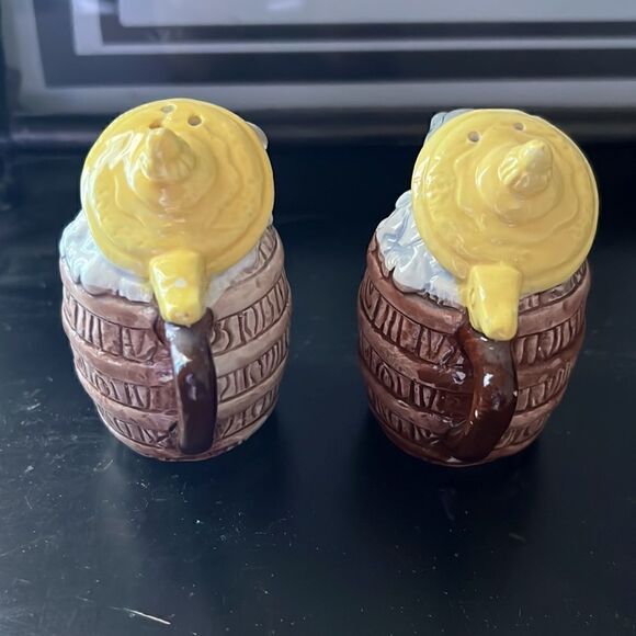 Vintage Salt and Pepper Shakers Sombrero Mouse in Beer Mug - Picture 4 of 8